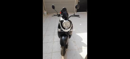 دباب بطة كهربائي مع لبس حماية وخوذة - 8